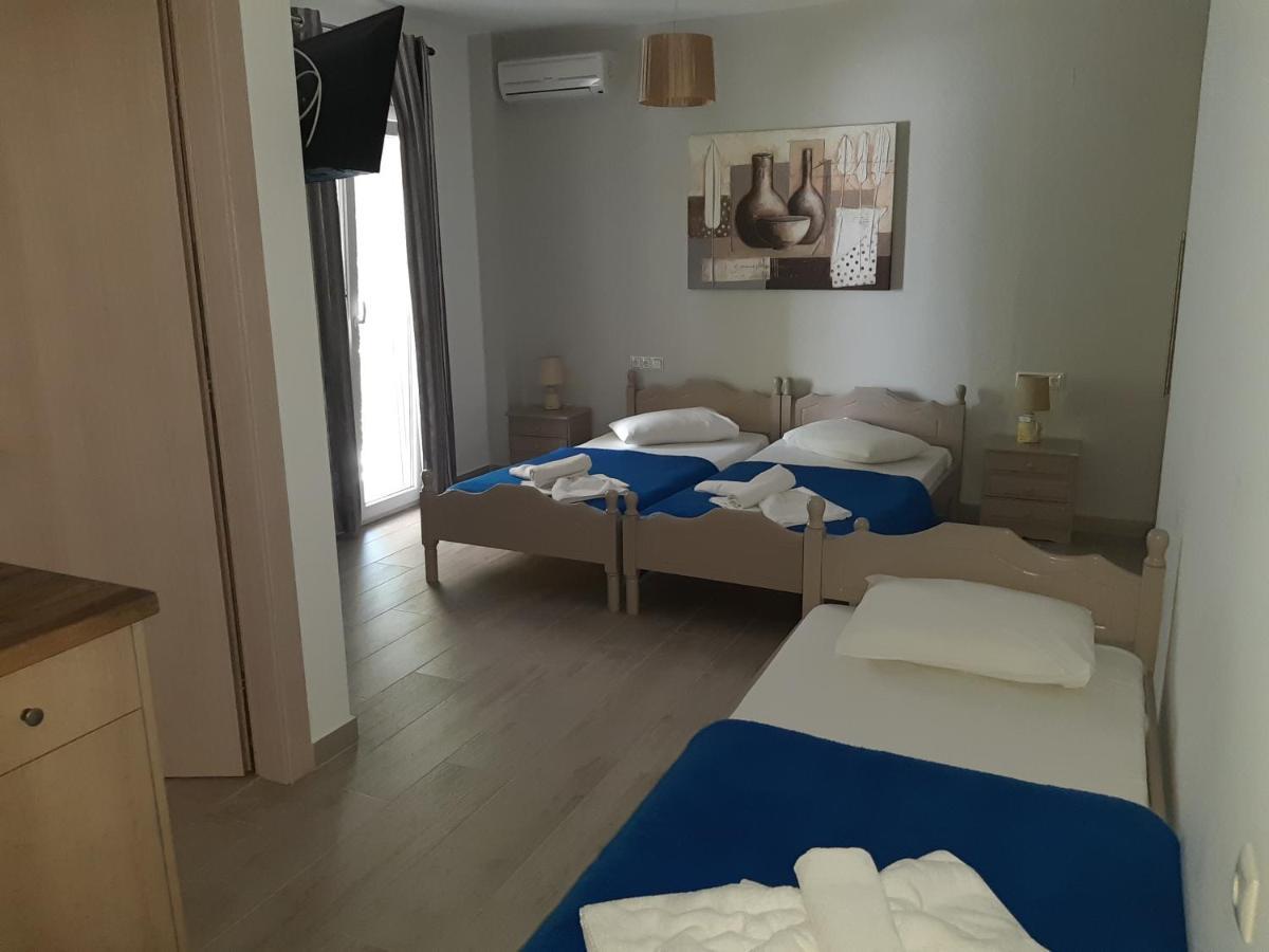 Villa Pappas Parga Exteriör bild