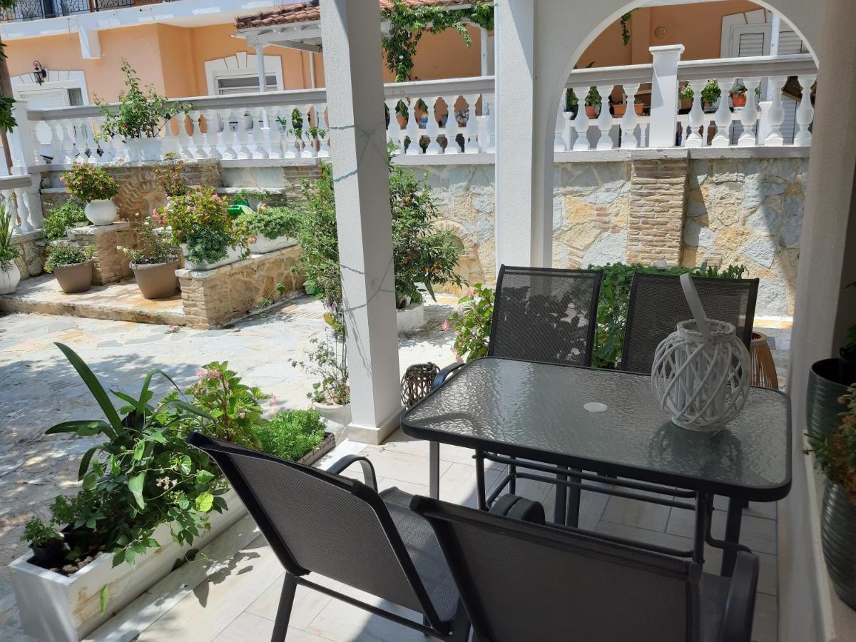 Villa Pappas Parga Exteriör bild
